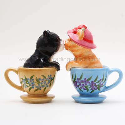 Pacific Giftware Kissing Kittens Cats in Tea Cup Magnetic Salt and Pepper Shaker Set