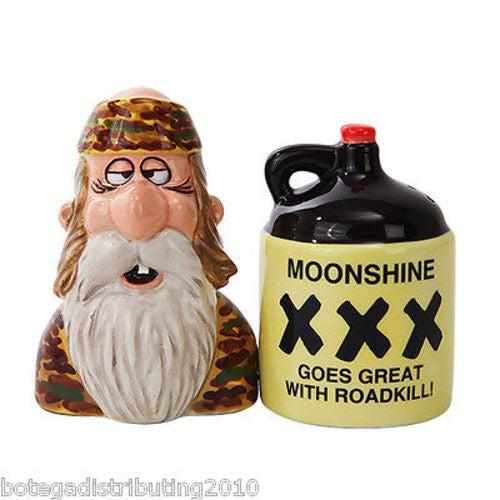 Moonshine Duck Dynasty Ceramic Magnetic Salt and Pepper Shaker Set Duck Hunter